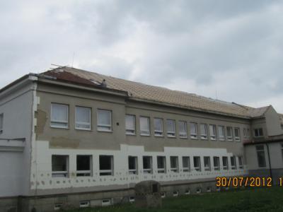 Rekonštrukcia fasády a strechy hlavnej budovy 2012, foto 14 z 17