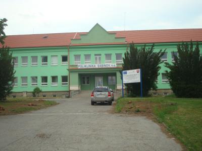 Budova polikliniky po rekonštrukcii
